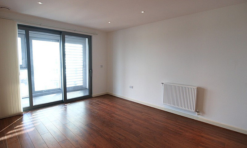 Large & Light 1 Bed ...
