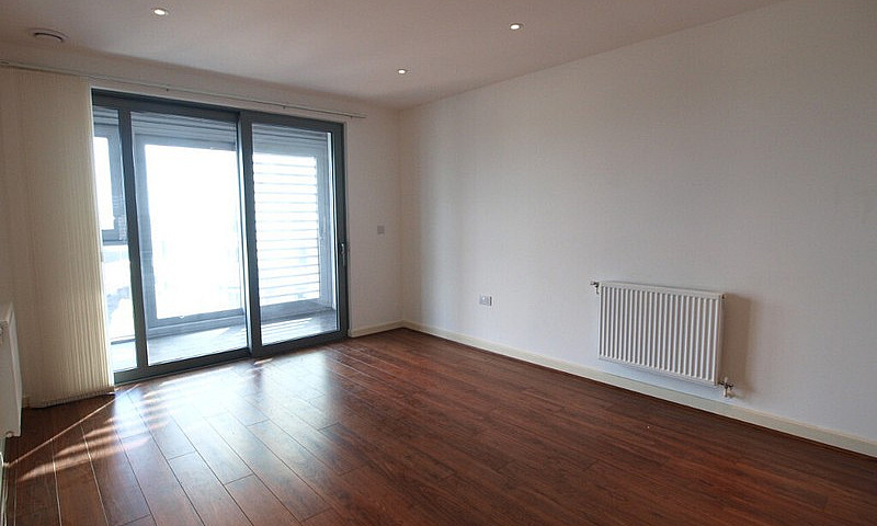 Large & Light 1 Bed ...