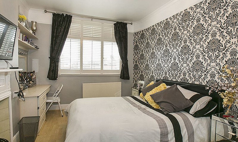 4 Bedrooms House To ...
