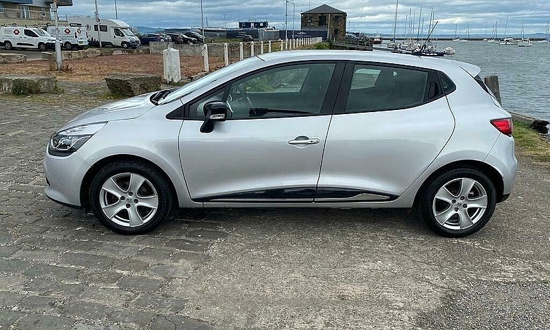 Renault Clio 1.2 Pet...