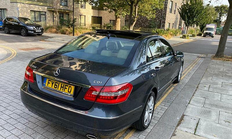 Mercedes-Benz E350 A...
