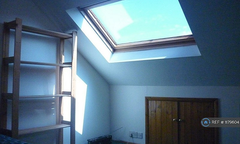 1 Bedroom In Crossfi...