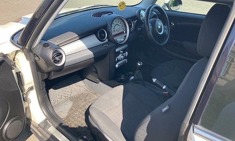 Mini Cooper D (1 Yea...