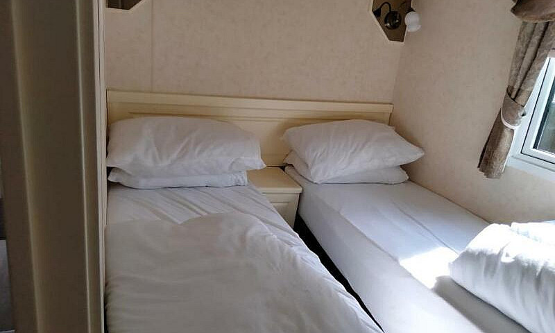 Kinghorn Caravan For...