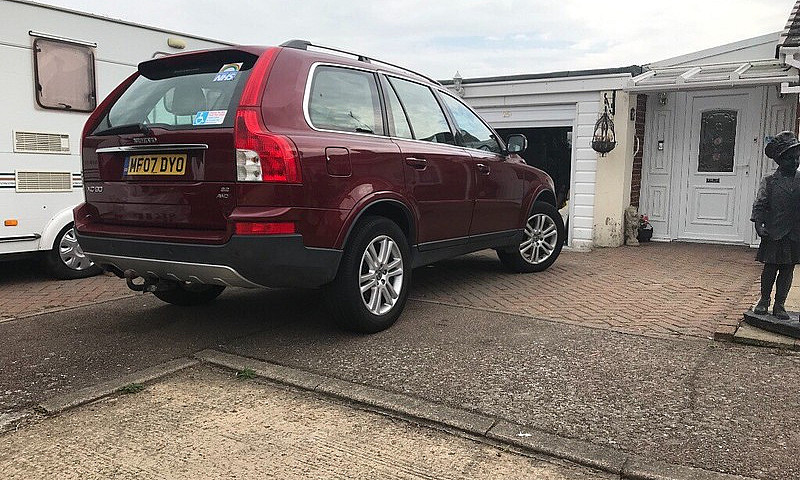 Xc 90 Estate ...