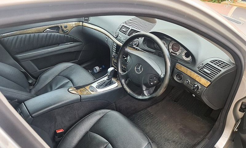 Mercedes-Benz, E Cla...