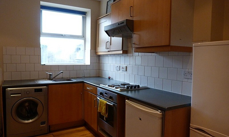 Large 2 Bedroom Flat...