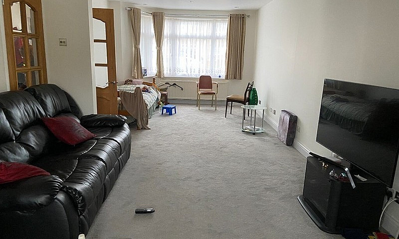 4 Bedroom House Driv...