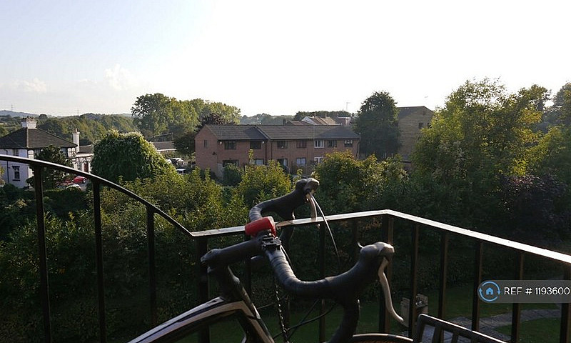 1 Bedroom Flat In Ne...