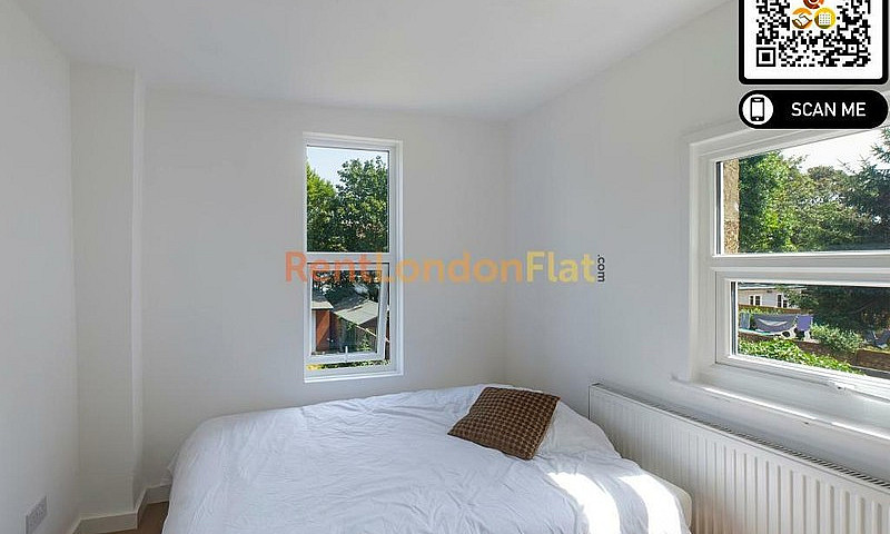2 Bedroom Flat In Ho...