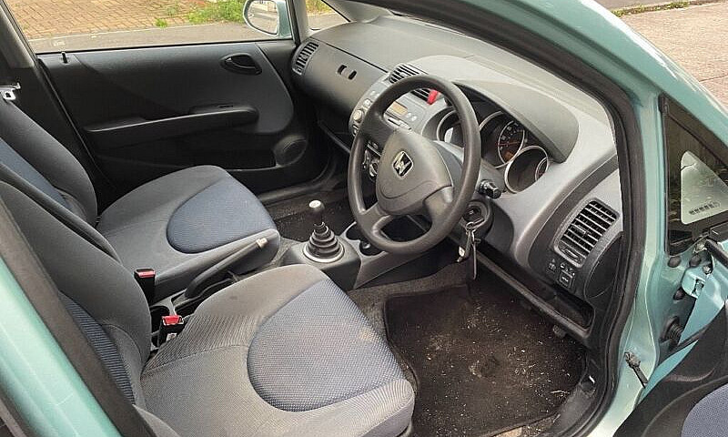 Honda Jazz 1.4 65900...