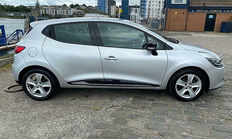 Renault Clio 1.2 Pet...