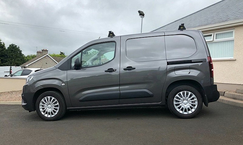 2021 Toyota Proace C...