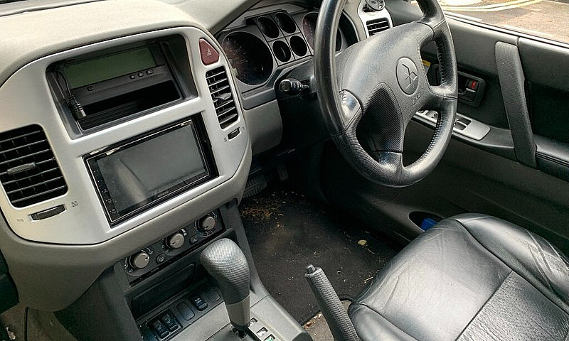 Mitsubishi Shogun, 5...