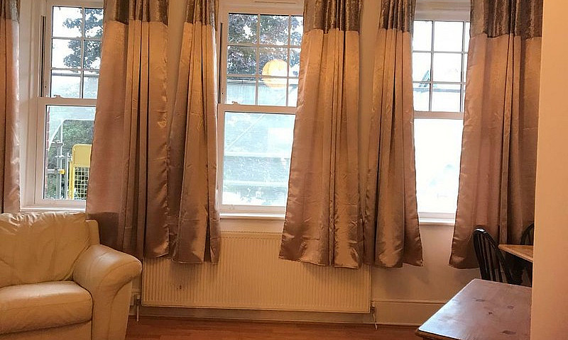 2 Bed Beautiful Flat...