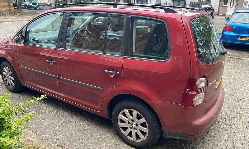 Vw Touran 1.9 Tdi Ex...