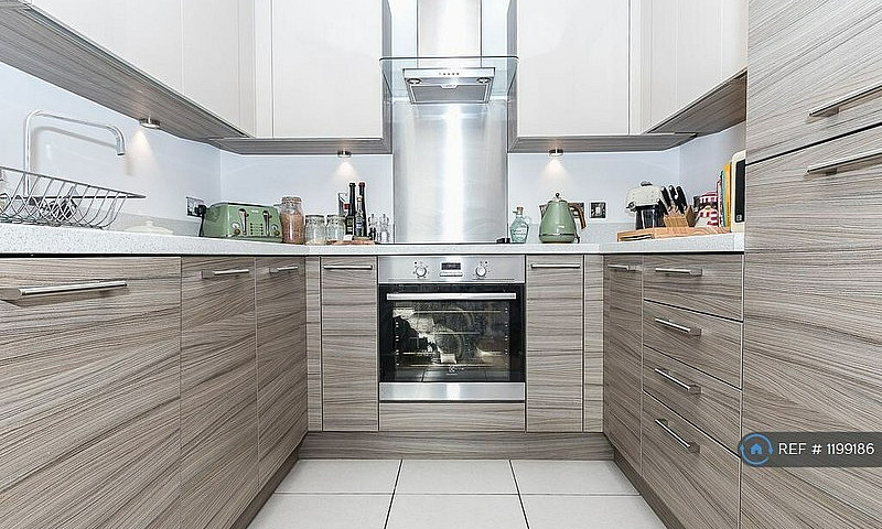 1 Bedroom Flat In No...