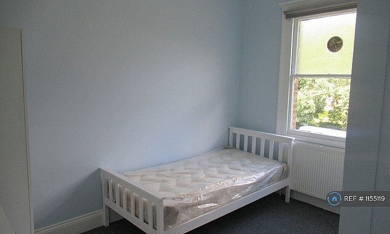 1 Bedroom In Manor R...