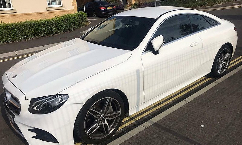 Mercedes-Benz E220 A...