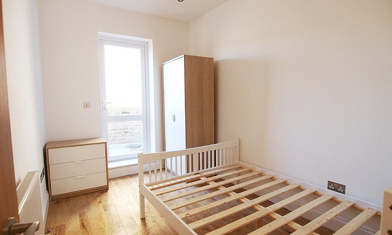 Large 2 Bed 2 Bath C...