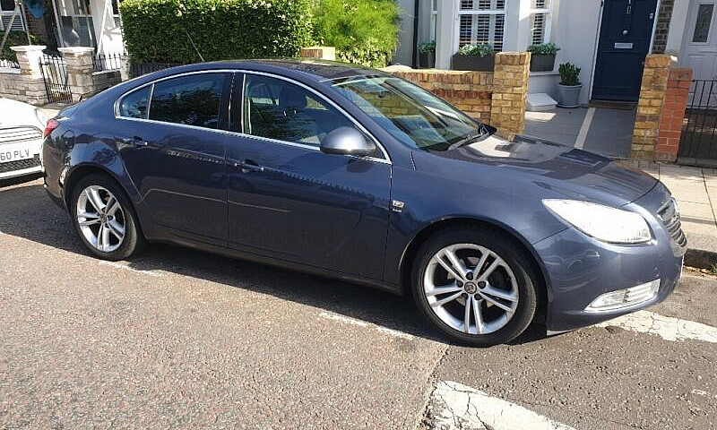 Vauxhall Insignia 1....