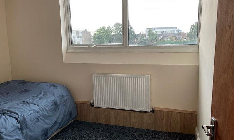 3 Bedroom Flat £1850...
