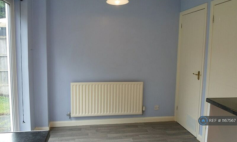 3 Bedroom House In B...