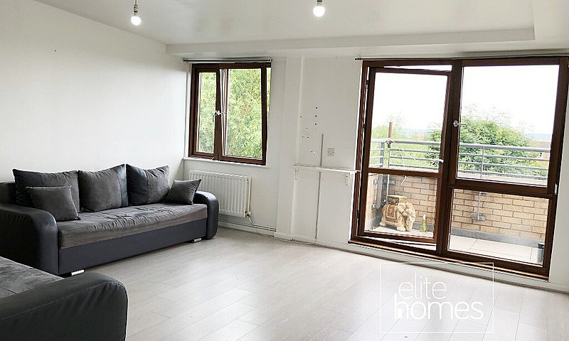 Large 1 Bedroom Top ...