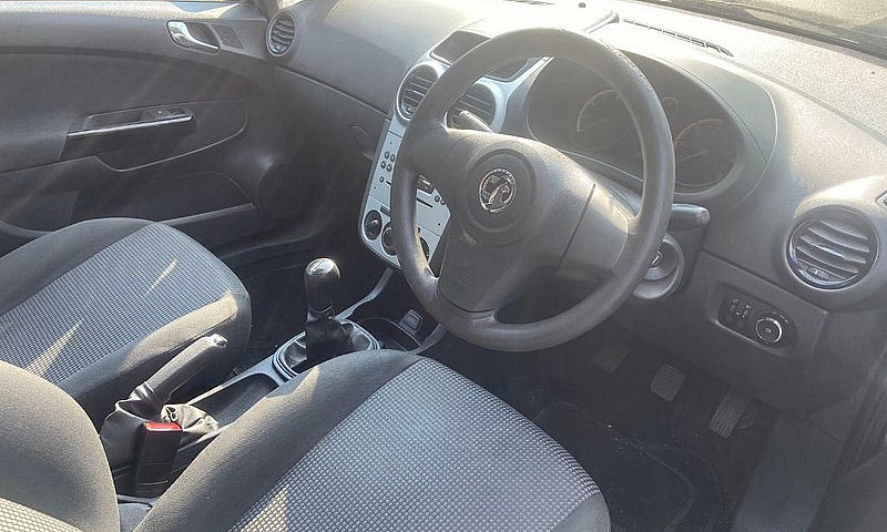 Vauxhall Corsa 2012...