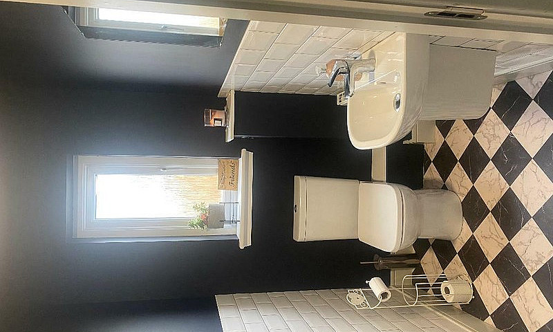 3 Bedroom House In D...