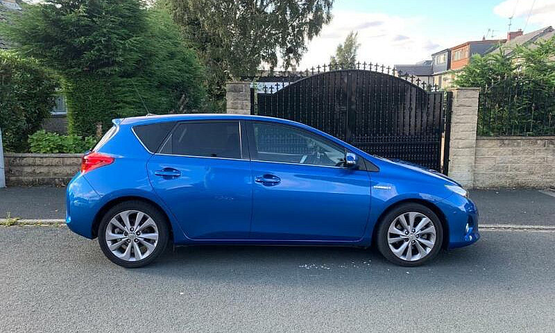 2013 Toyota Auris ...