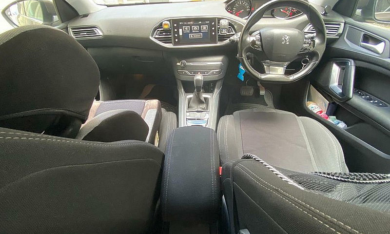 Peugeot 308...