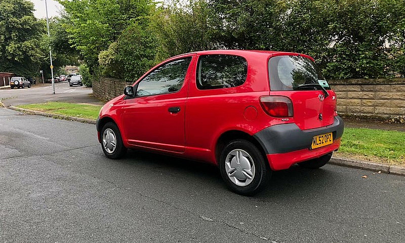 Toyota Yaris 1.0...