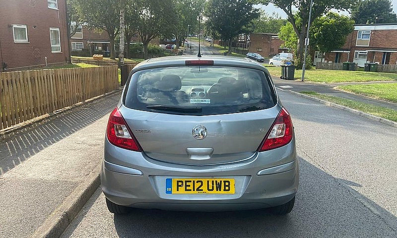 Vauxhall Corsa 2012...
