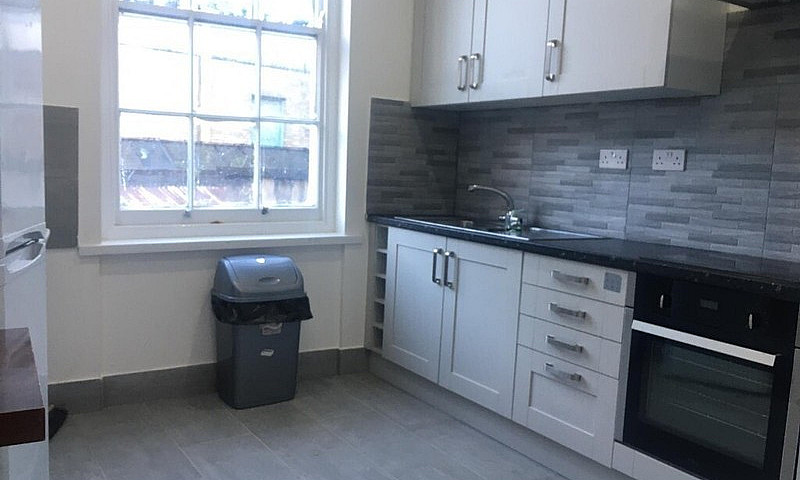 Ensuite Double Room ...