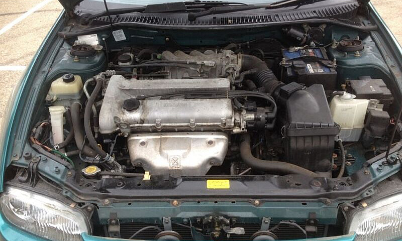 Mazda 323F 5 Door Ha...
