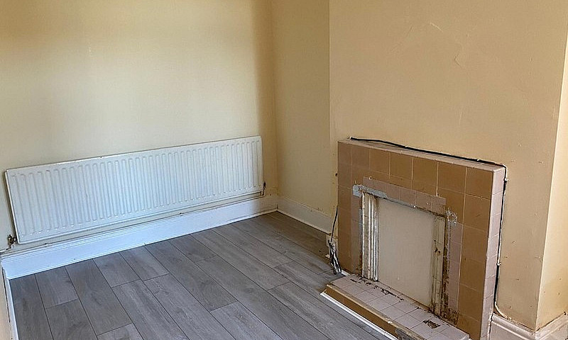 3/5 Bedroom Terraced...