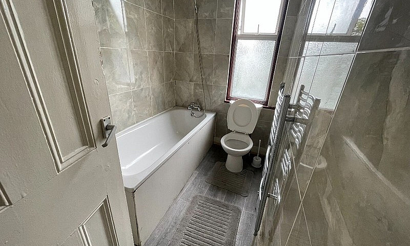 Two Bed First Floor ...