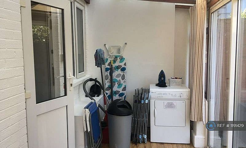 1 Bedroom In East Fe...