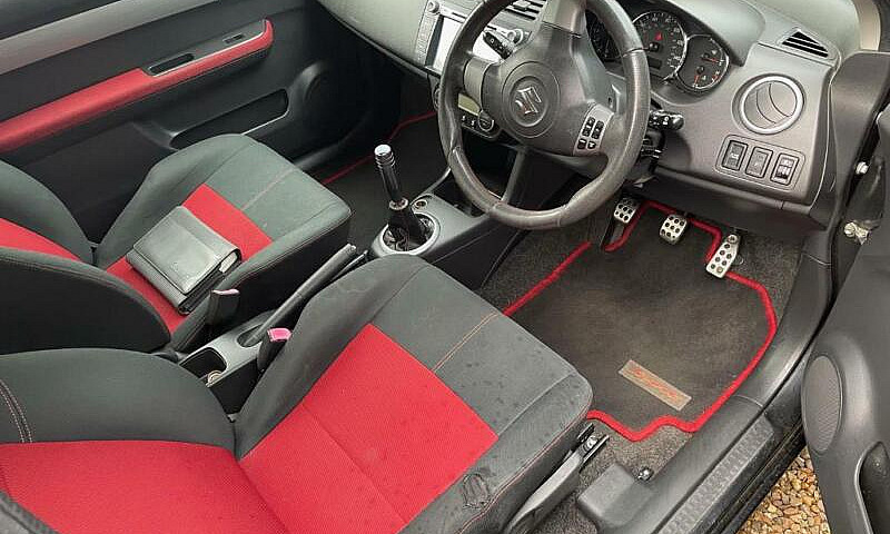 Suzuki Swift Sport 2...