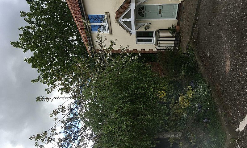 4 Bedroom House In M...