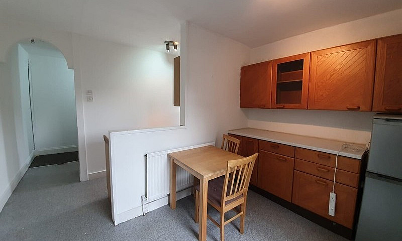 2Bed Flat To Let In ...