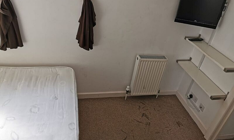 ***Flat Share***All ...
