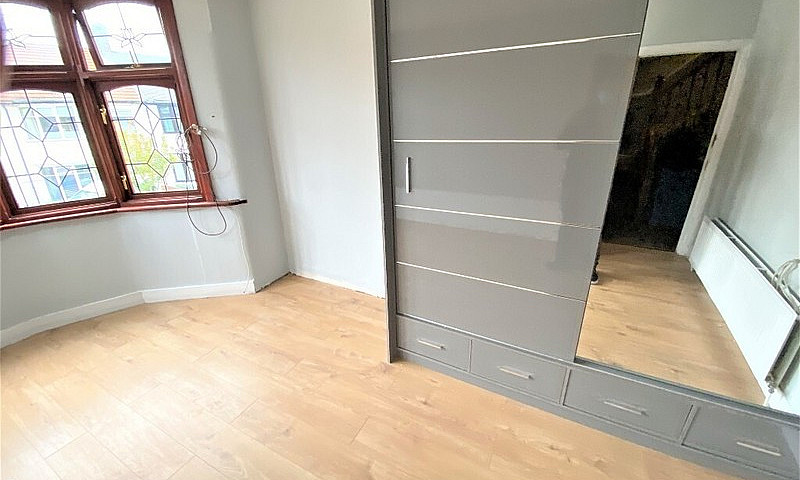2 Double Rooms In Ba...