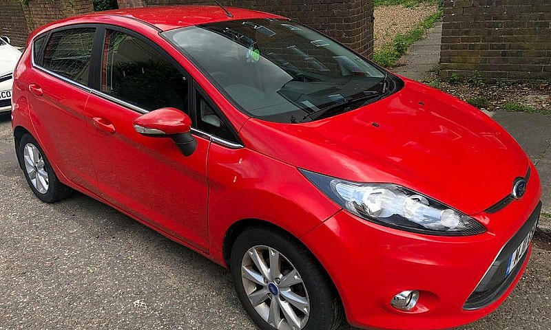 Ford Fiesta ...