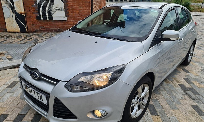 Ford Focus 1.6 Petro...