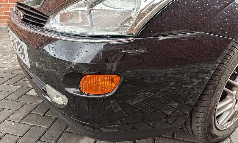 2001 Black Ford Focu...