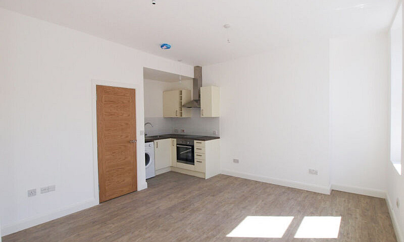 A Large & Open Plan ...
