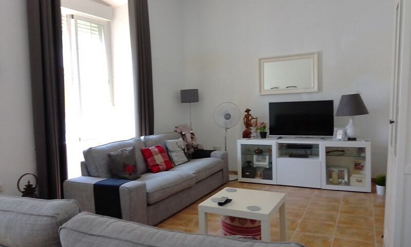 Newly Renovated 5 Be...