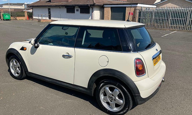Mini Cooper D (1 Yea...